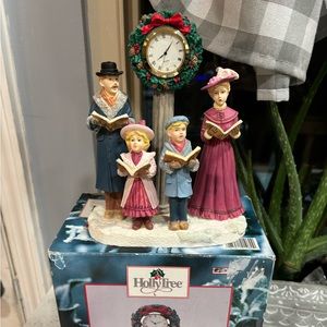 Hollytree Victorian Carollers Clock
